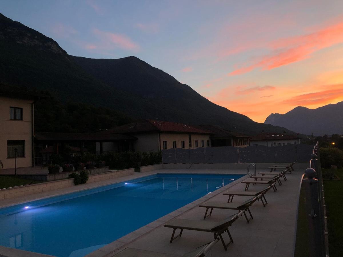 Hotel Merloni Grandola ed Uniti Екстер'єр фото