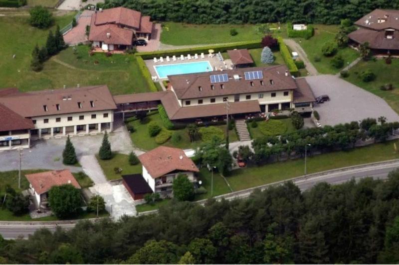Hotel Merloni Grandola ed Uniti Екстер'єр фото