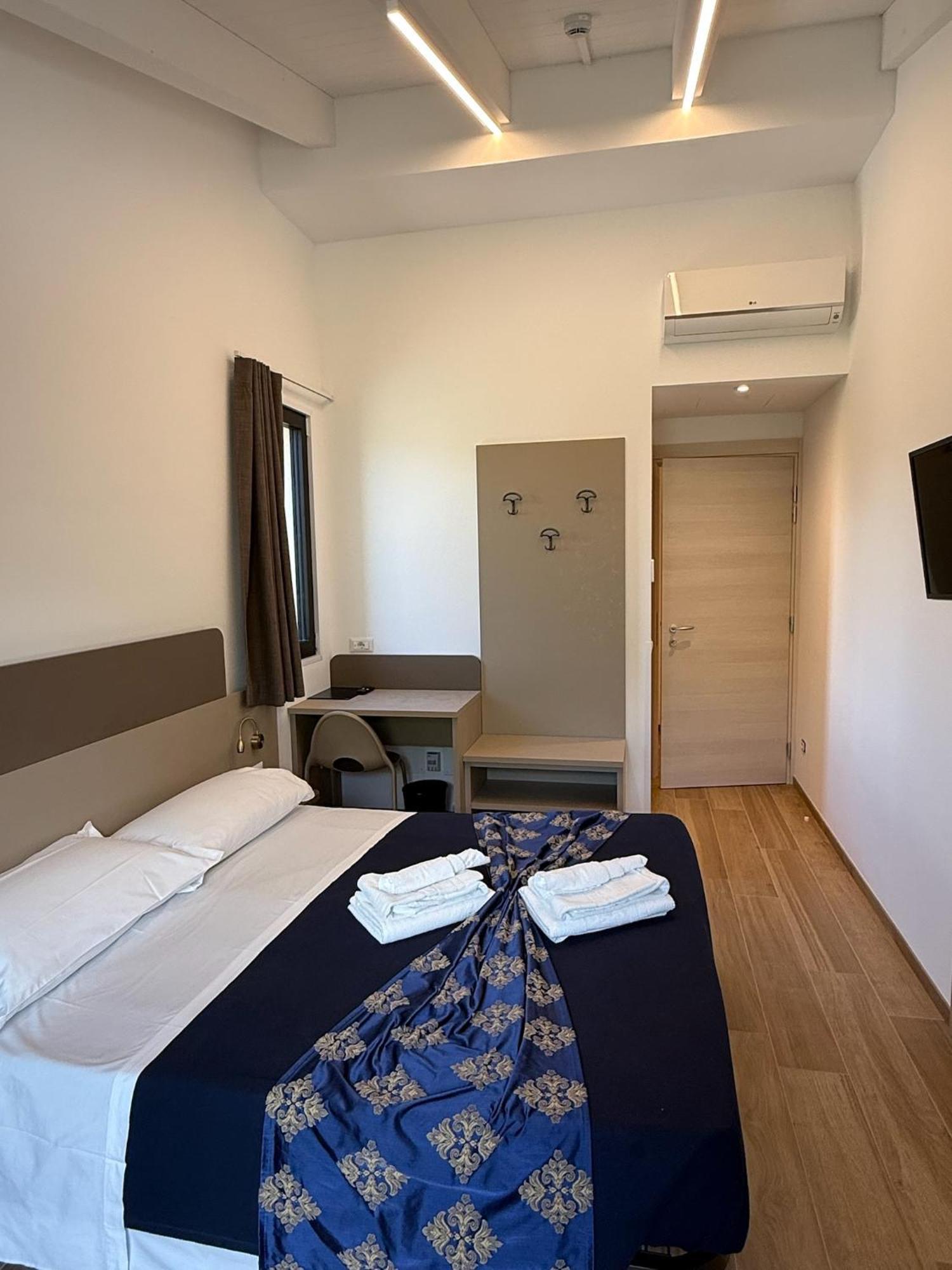 Hotel Merloni Grandola ed Uniti Екстер'єр фото
