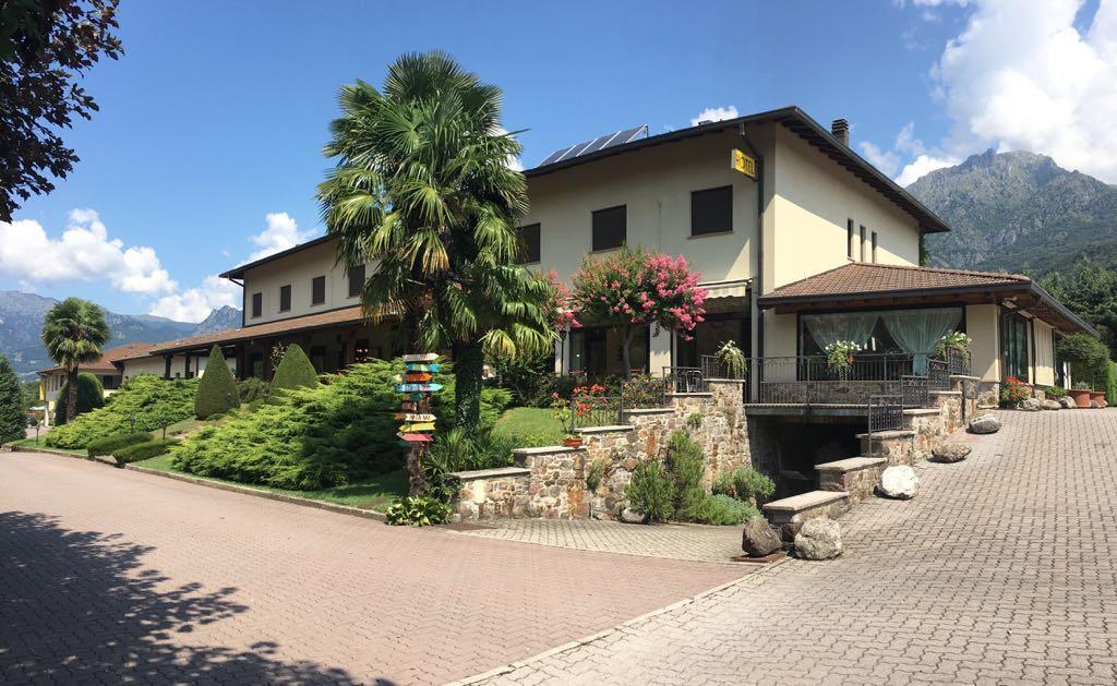 Hotel Merloni Grandola ed Uniti Екстер'єр фото